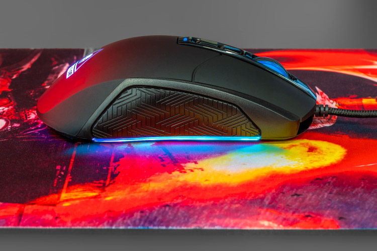 Mouse de gaming iluminat