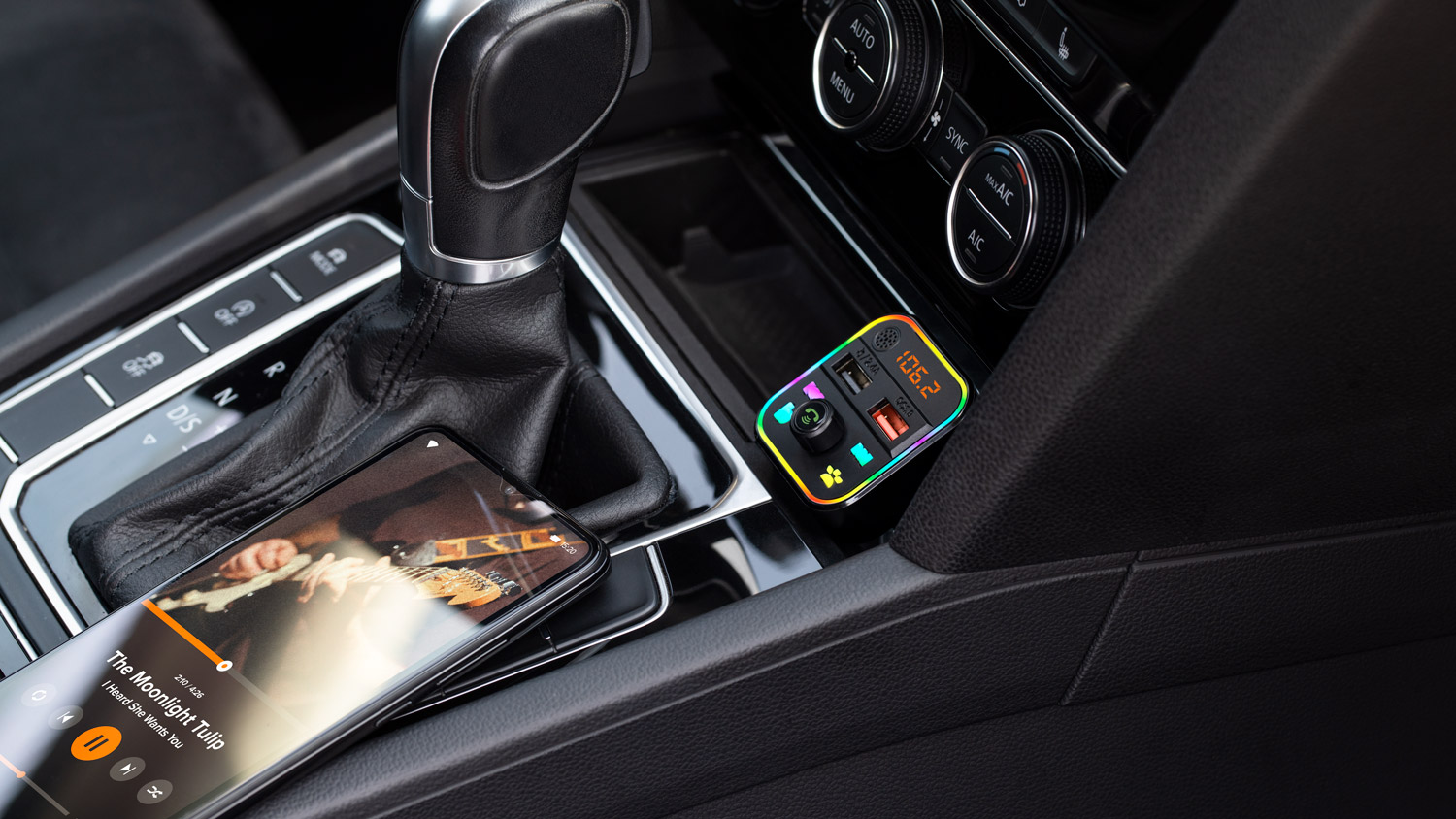 Modulator FM cu functie Bluetooth Peiying Modulator FM auto