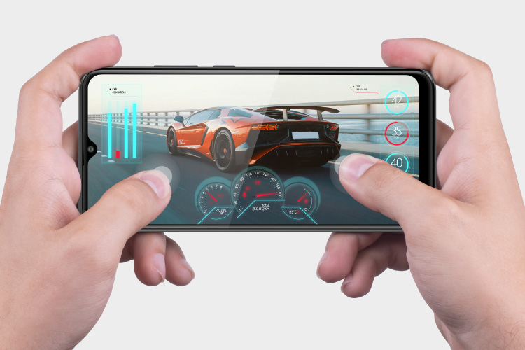 Pentru cei pretentiosi Smartphone cu ecran mare
