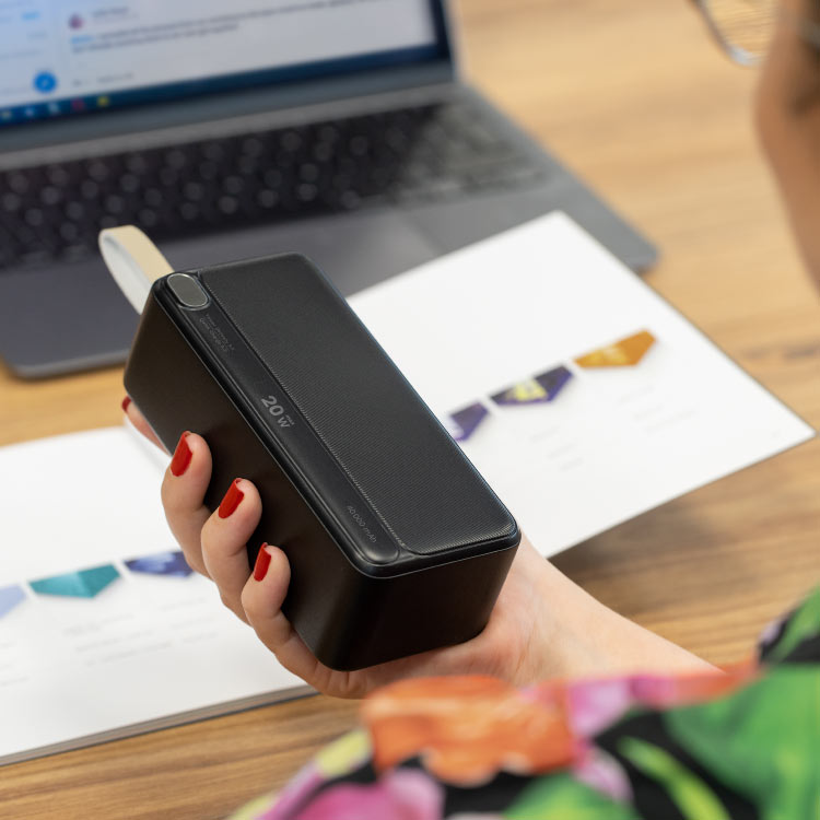 Power bank puternic pentru laptop Power bank puternic pentru laptop