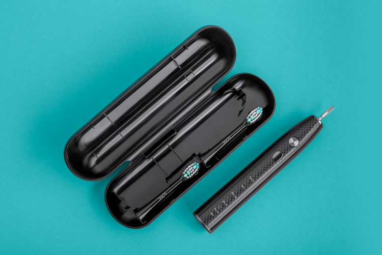 Periuta sonica cu etui Periuta sonica cu etui